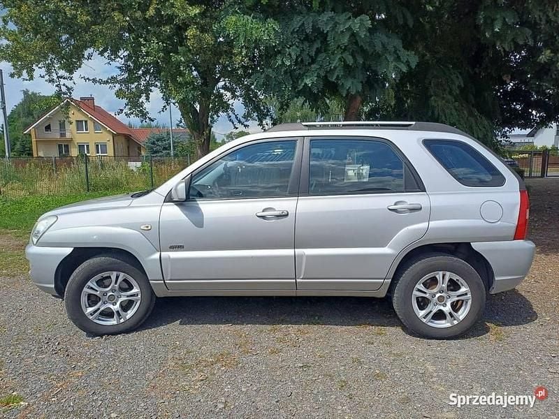 Srebrny Używany 2005 Kia Sportage 2 SUV | 17 900 zł (Dość drogi) - Obraz 1/4