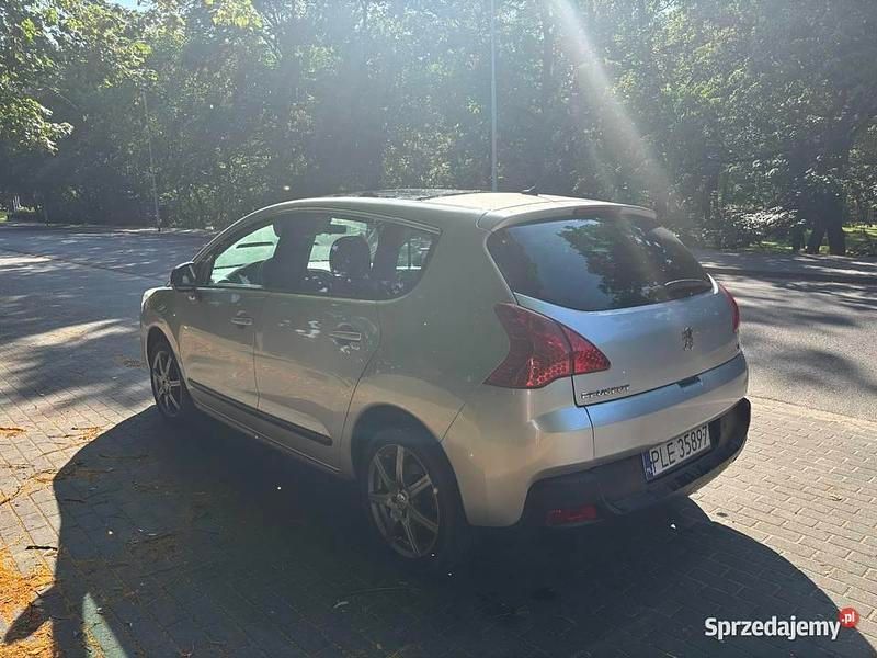 Używany Peugeot 3008 2010 Srebrny SUV
