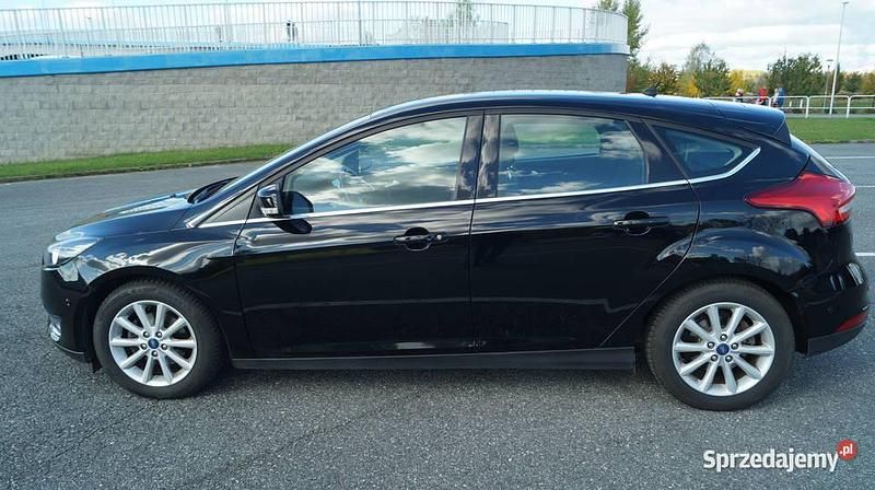 Używany Ford Focus Titanium 2017 Czarny Hatchback