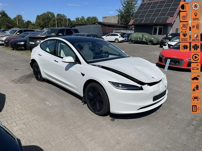 Biały Używany 2024 Tesla Model 3 Sedan/Limuzyna | 95 900 zł - Obraz 1/4