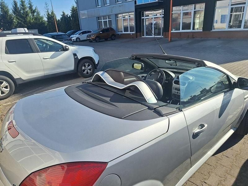 Srebrny Używany 2005 Opel Tigra Kabriolet | 9500 zł (Uczciwa cena) - Obraz 1/2