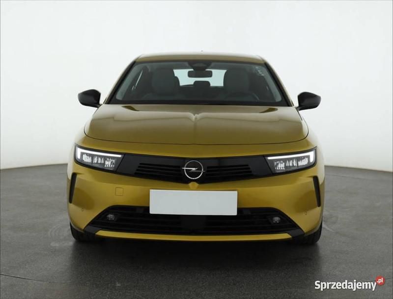 Złoty Używany 2023 Opel Astra Hatchback | 71 999 zł (Drogi) - Obraz 1/4