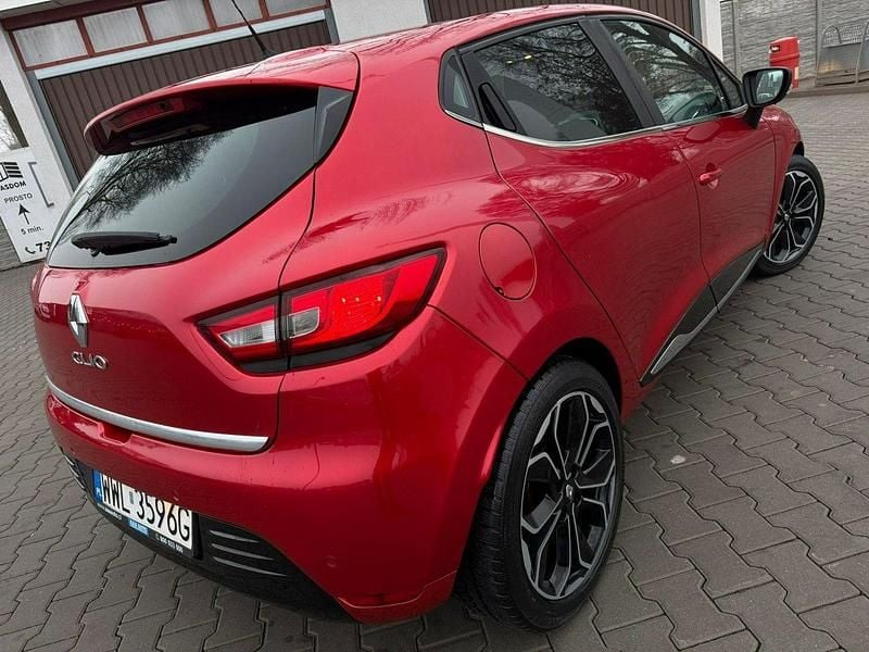 Używany Renault Clio IV 73 KM (53 kW) 2017 Czerwony Hatchback