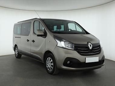 Używany Renault Trafic 125 KM (91 kW) 2017 Beżowy Minivan