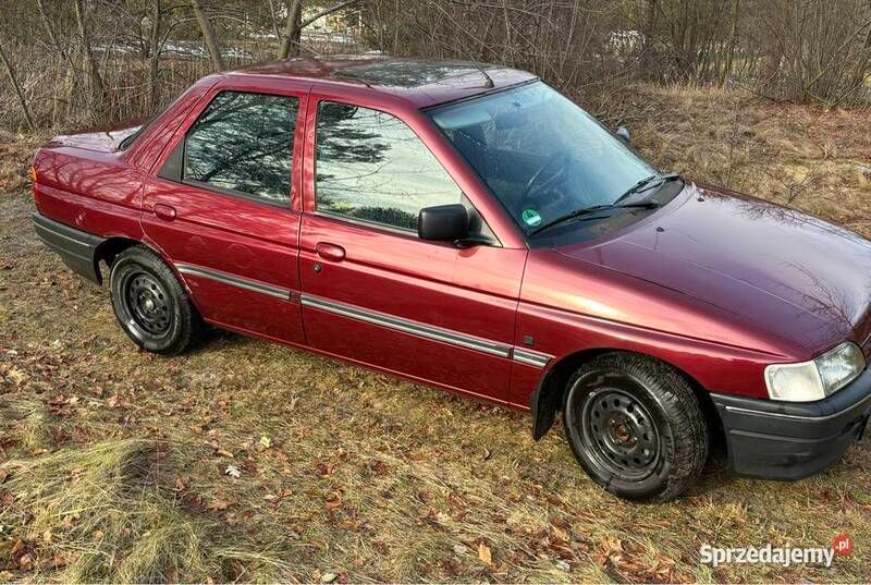 Bordowy Używany 1991 Ford Orion Sedan/Limuzyna | 17 000 zł - Obraz 1/4