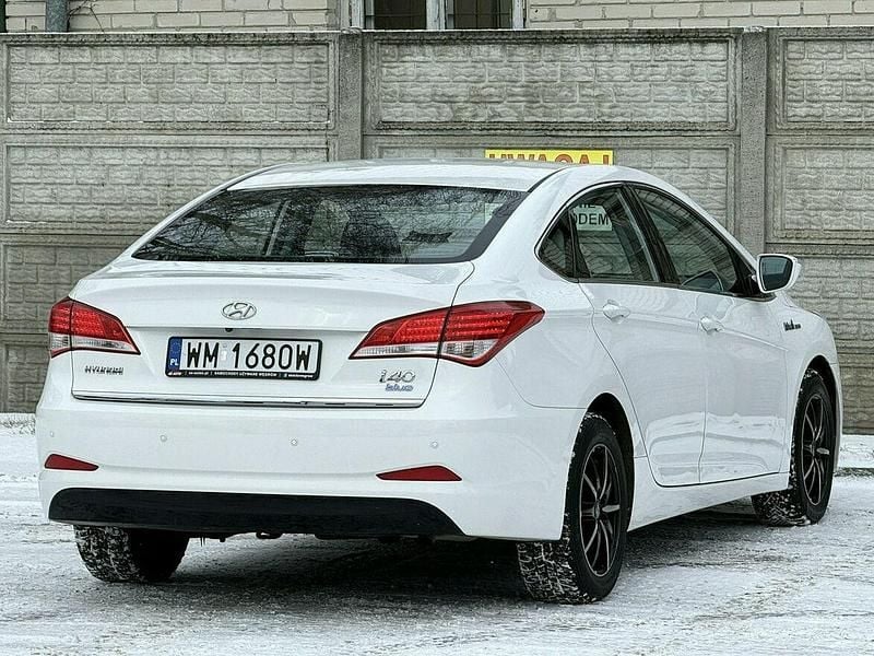 Używany Hyundai i40 135 KM (99 kW) 2013 Biały Sedan/Limuzyna