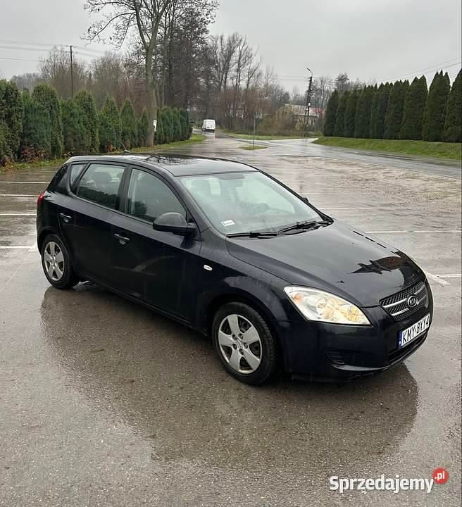 Używany 2008 Kia Ceed Hatchback | 8000 zł (Uczciwa cena) - Obraz 1/4