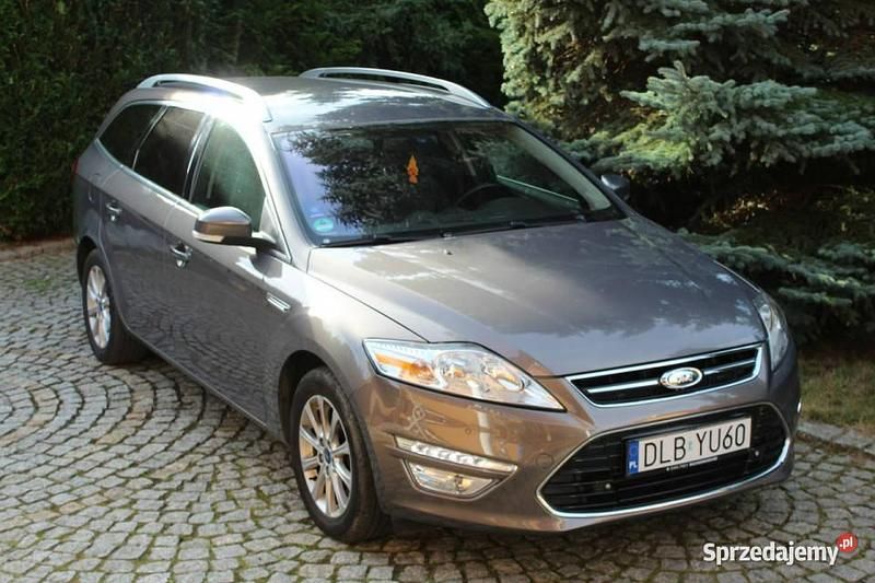 Używany Ford Mondeo 140 KM (102 kW) 2011 Szary (metalik) Kombi