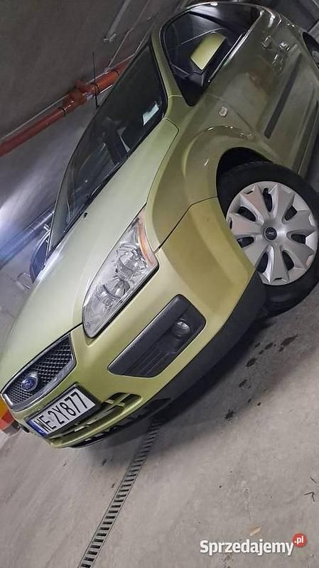 Używany Ford Focus 2005 Zielony Hatchback