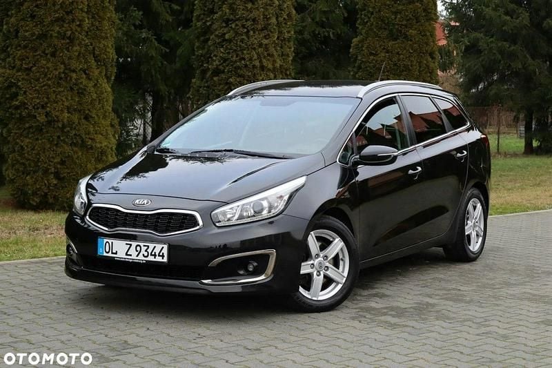 Używany Kia Ceed 135 KM (99 kW) 2016 Czarny (metalik) Hatchback