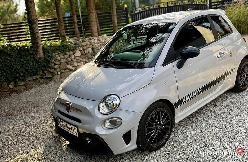 Szary Używany 2021 Abarth 595 Hatchback | 77 000 zł - Obraz 1/4