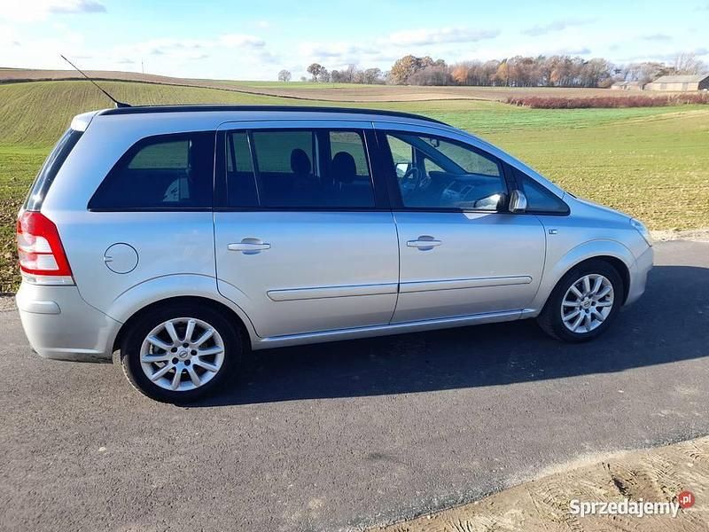 Używany Opel Zafira 140 KM (102 kW) 2009 Minivan