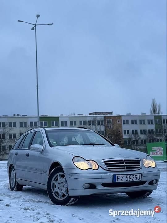 Używany Mercedes C200 2004