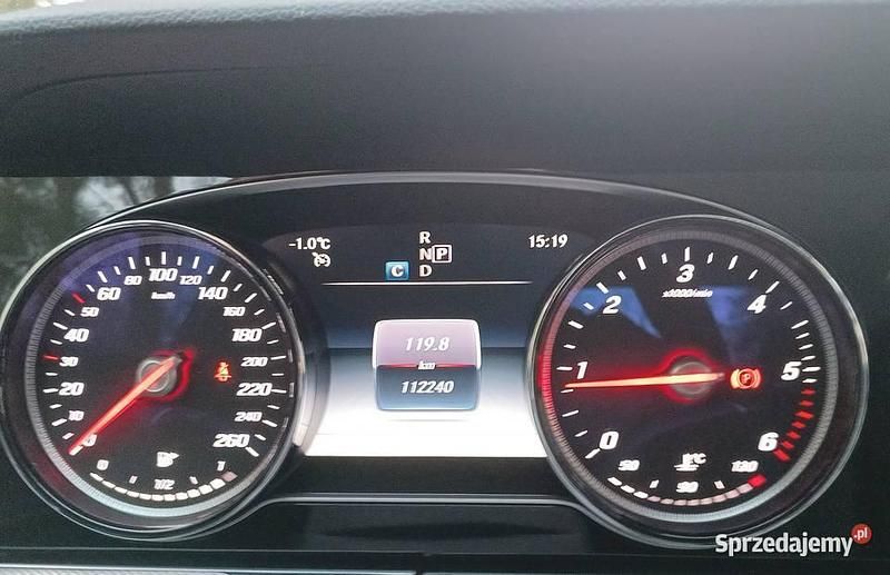 Używany Mercedes 200 2018 Czarny Sedan/Limuzyna