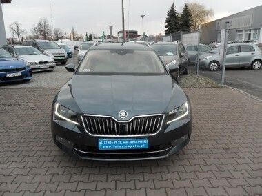 Szary Używany 2017 Skoda Superb Kombi | 84 700 zł - Obraz 1/4
