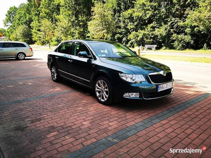 Używany Skoda Superb 160 KM (117 kW) 2011 Zielony Hatchback