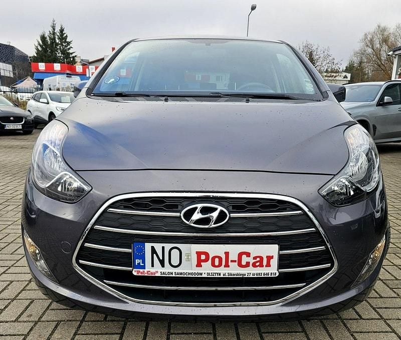 Używany Hyundai ix20 90 KM (66 kW) 2016 Szary Hatchback