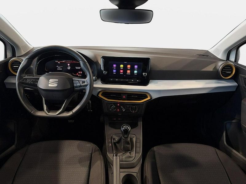 Używany Seat Ibiza 95 KM (69 kW) 2024 Biały Hatchback