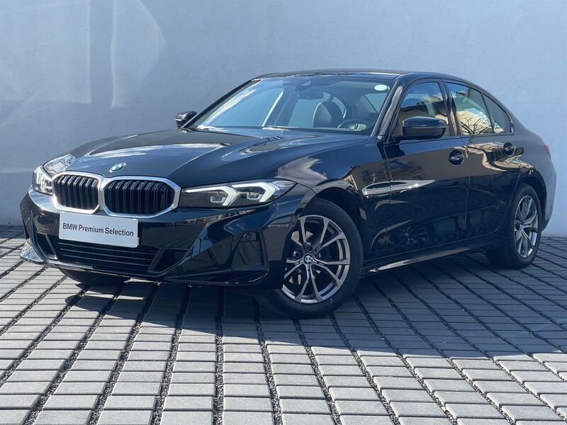 Czarny szafir metalizowany Używany 2023 BMW 318 Shadowline Sedan/Limuzyna | 169 900 zł (Drogi) - Obraz 1/4
