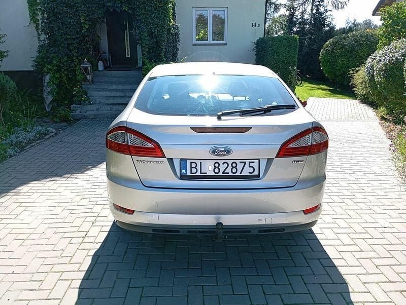 Używany Ford Mondeo 2007 Srebrny Sedan/Limuzyna