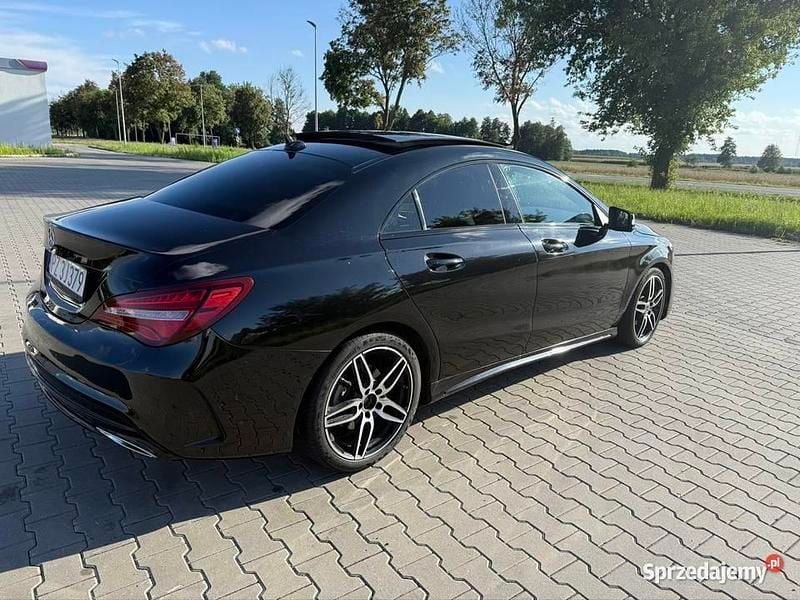 Czarny Używany 2017 Mercedes CLA180 AMG Sedan/Limuzyna | 69 900 zł - Obraz 1/4
