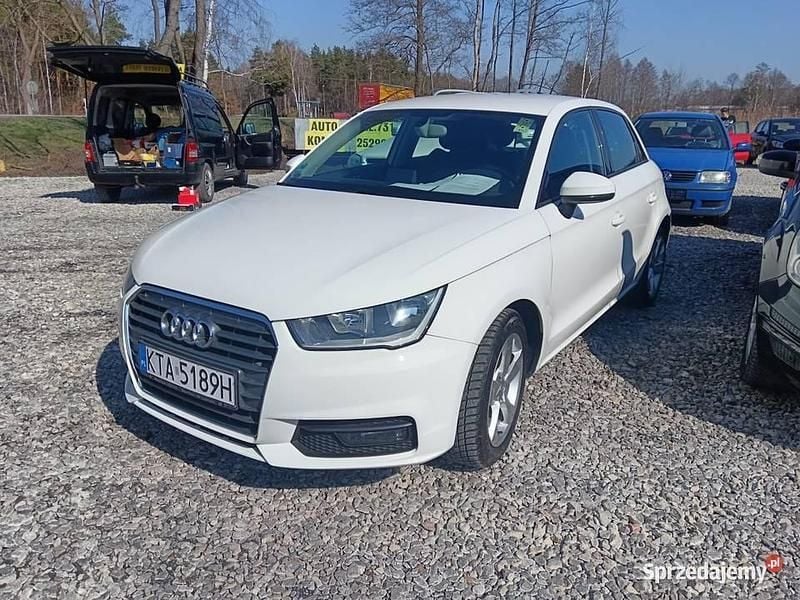 Używany Audi A1 2016 Biały Hatchback