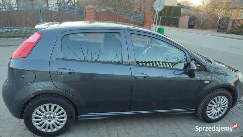 Grafitowy Używany 2015 Fiat Punto Evo Hatchback | 16 300 zł (Uczciwa cena) - Obraz 1/4