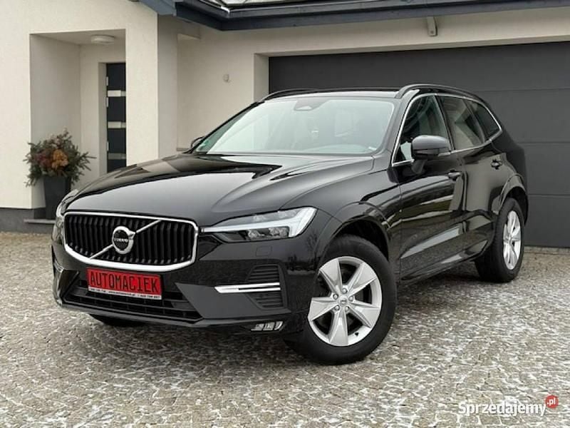 Używany Volvo XC60 197 KM (144 kW) 2022 Czarny SUV