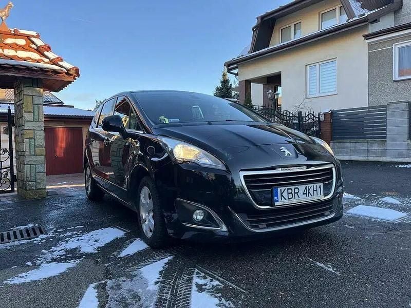 Czarny Używany 2016 Peugeot 5008 SUV | 37 000 zł (Super Cena) - Obraz 1/4