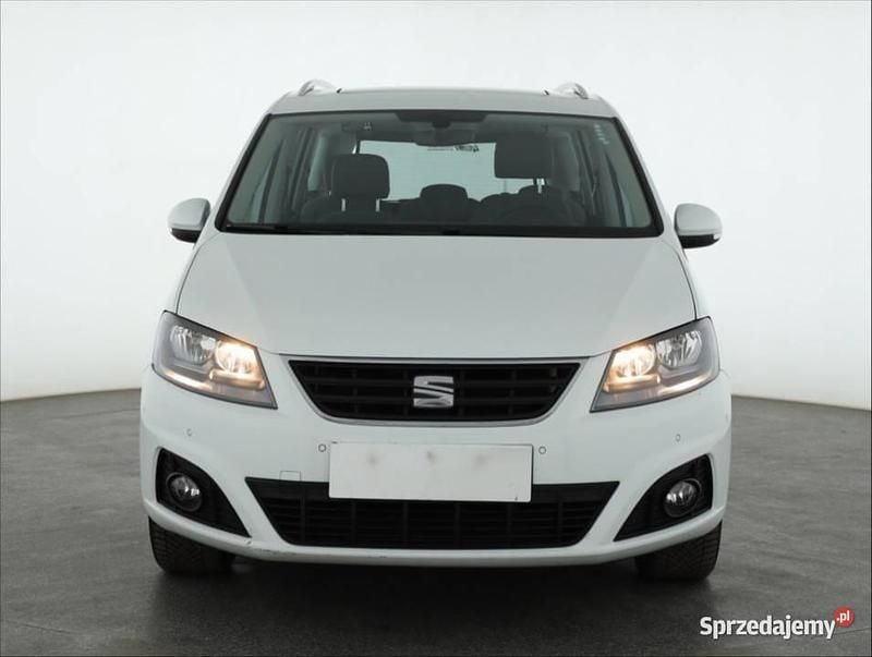 Używany Seat Alhambra 2016 Biały Minivan