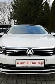 Używany VW Passat R-line 190 KM (139 kW) 2015 Biały Sedan/Limuzyna