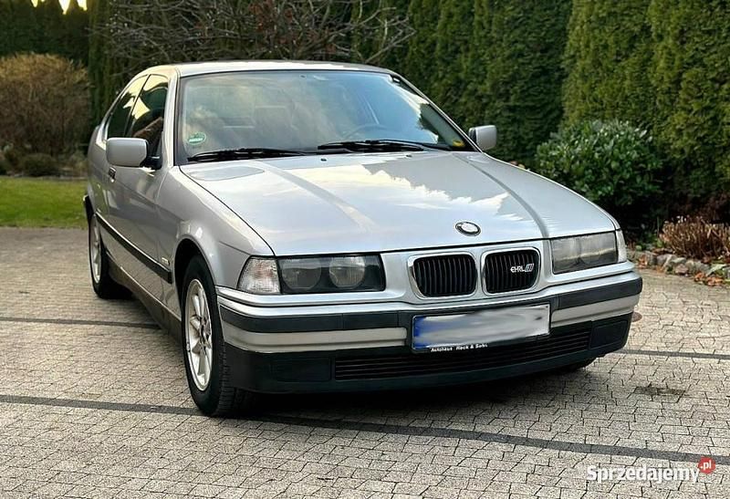 Srebrny Używany 1999 BMW 316 Hatchback | 8900 zł - Obraz 1/4