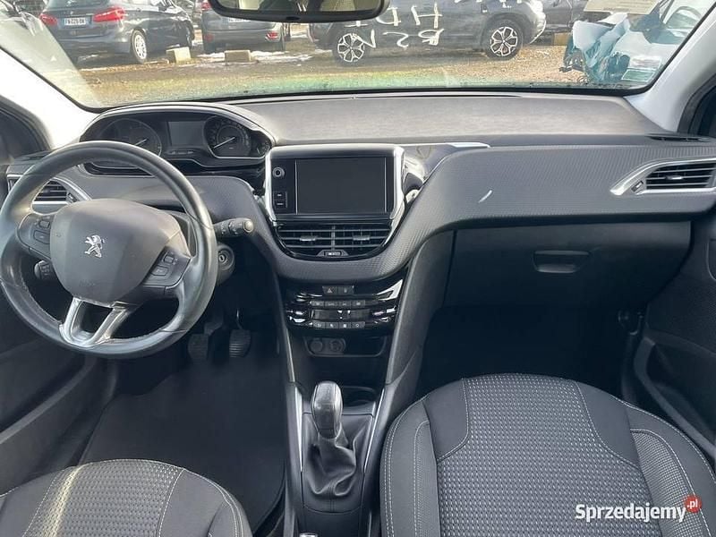 Używany Peugeot 208 Allure 2017 Szary Hatchback