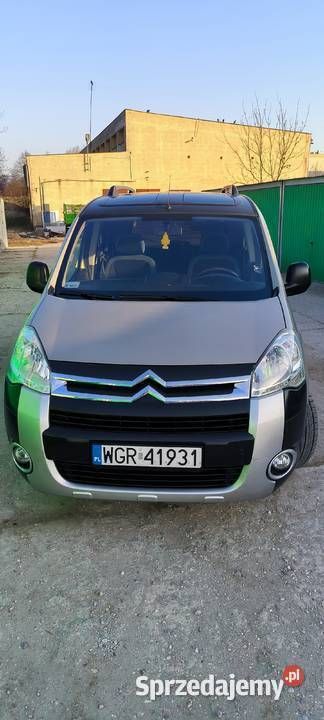 Złoty Używany 2009 Citroën Berlingo XTR Minivan | 19 500 zł (Uczciwa cena) - Obraz 1/4