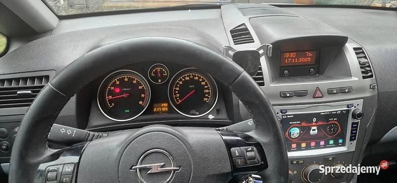 Używany Opel Zafira 140 KM (102 kW) 2006 Minivan
