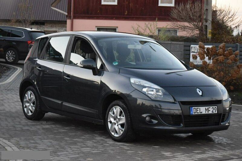 Inny Używany 2011 Renault Scénic III Minivan | 21 900 zł (Uczciwa cena) - Obraz 1/4