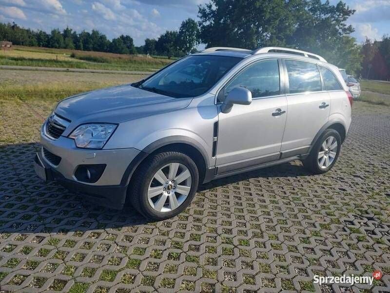 Używany Opel Antara 163 KM (119 kW) 2013 Srebrny SUV