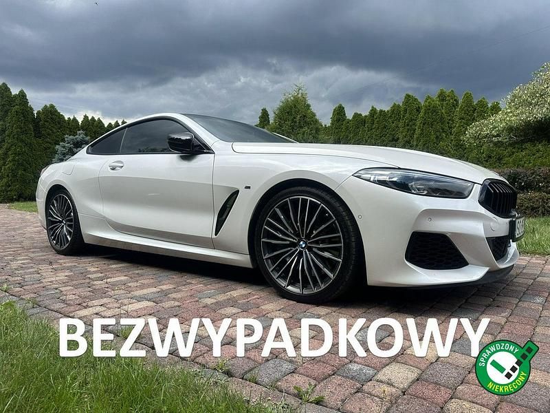Biały Używany 2021 BMW 850 Coupe | 284 900 zł - Obraz 1/4