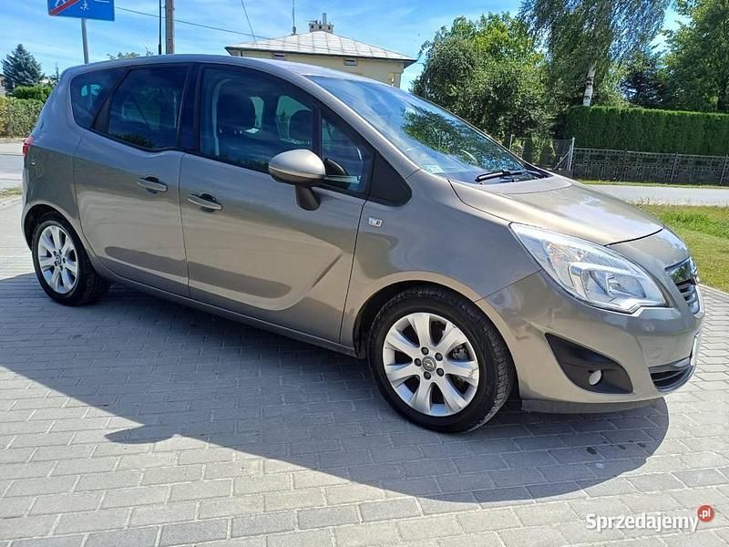 Używany 2012 Opel Meriva Minivan | 17 900 zł - Obraz 1/4