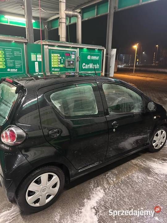 Używany Toyota Aygo 68 KM (50 kW) 2009 Czarny Hatchback