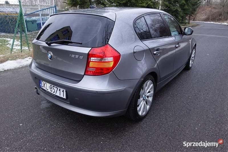 Używany BMW 123 2011 Szary Hatchback