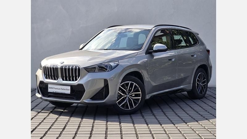 Używany BMW X1 Luxury Line 136 KM (100 kW) 2024 Srebrny space metalizowany SUV