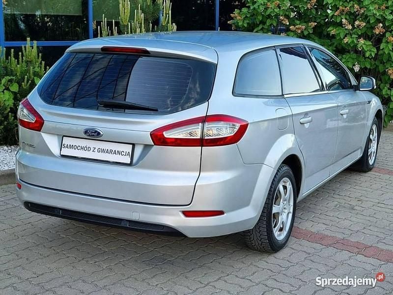 Używany Ford Mondeo 140 KM (102 kW) 2011 Srebrny Sedan/Limuzyna