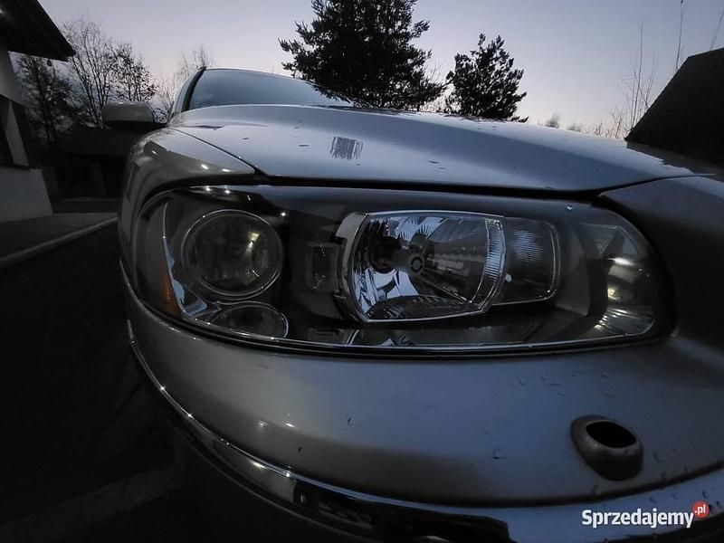 Używany Volvo V70 2006 Srebrny Kombi