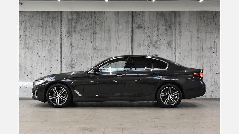 Używany BMW 520 Luxury Line 190 KM (139 kW) 2020 Szary sophisto z brylantowym połyskiem metalizowany Sedan/Limuzyna