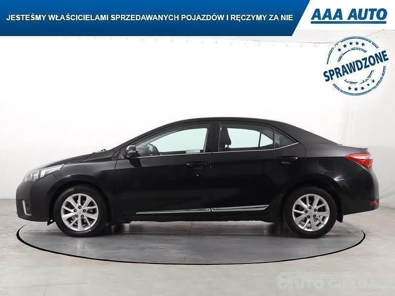 Używany Toyota Corolla 132 KM (97 kW) 2014 Czarny