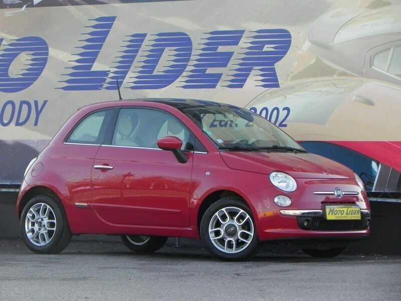 Czerwony Używany 2015 Fiat 500 Hatchback | 26 500 zł (Uczciwa cena) - Obraz 1/4