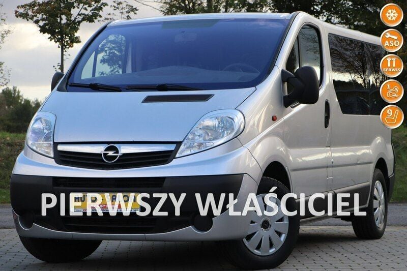 Srebrny Używany 2011 Opel Vivaro Van | 49 900 zł (Drogi) - Obraz 1/4