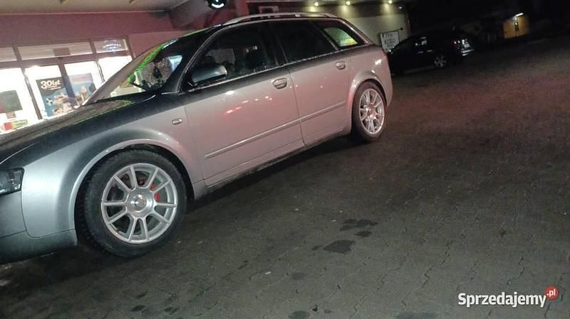 Używany Audi A4 2002 Srebrny Kombi