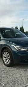 Używany VW Tiguan Life 150 KM (110 kW) 2022 Niebieski (metalik) SUV